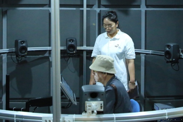Centre de recherche en audiologie Phonak de Shanghai – scientifiques au travail  