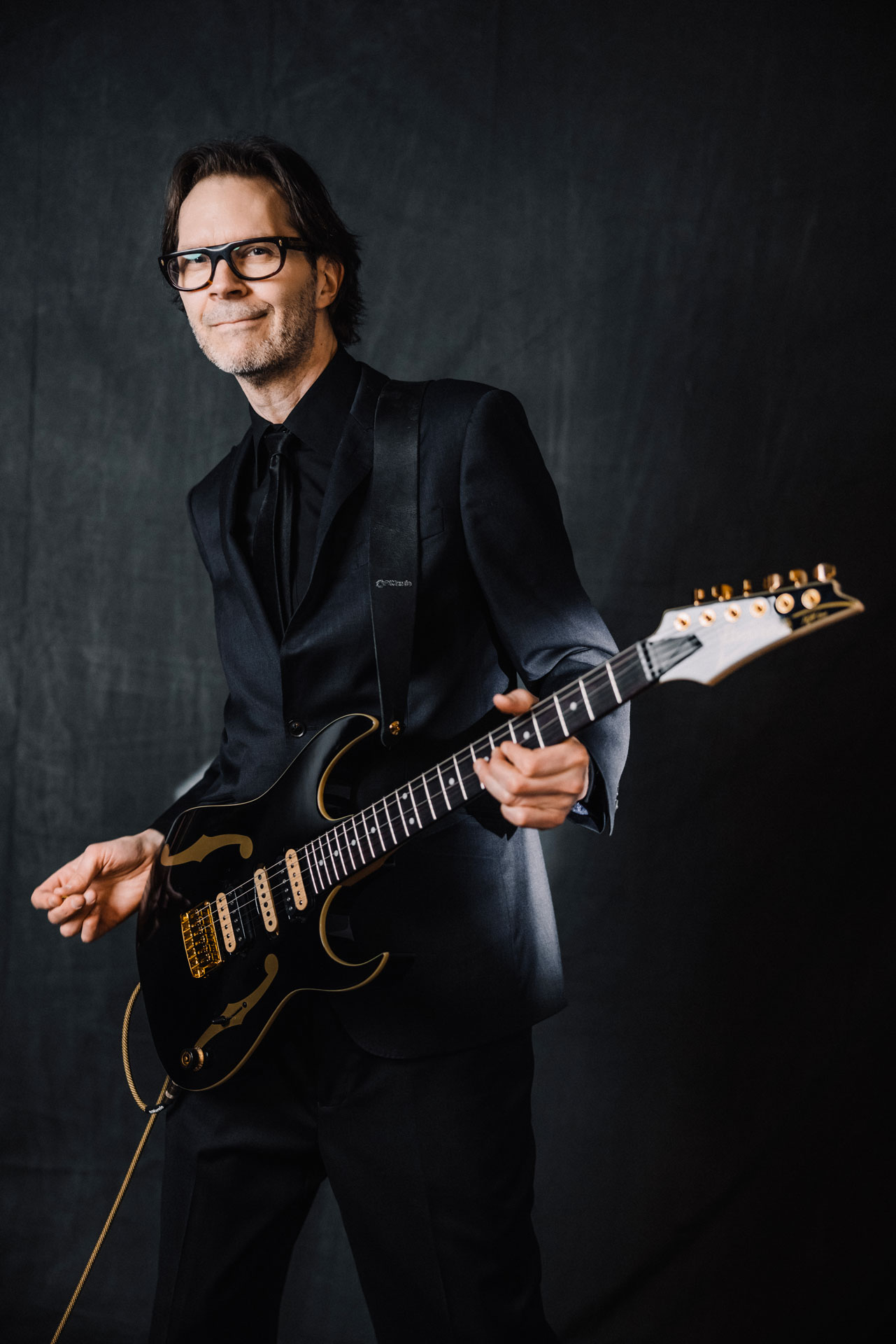 Paul Gilbert, guitarrista