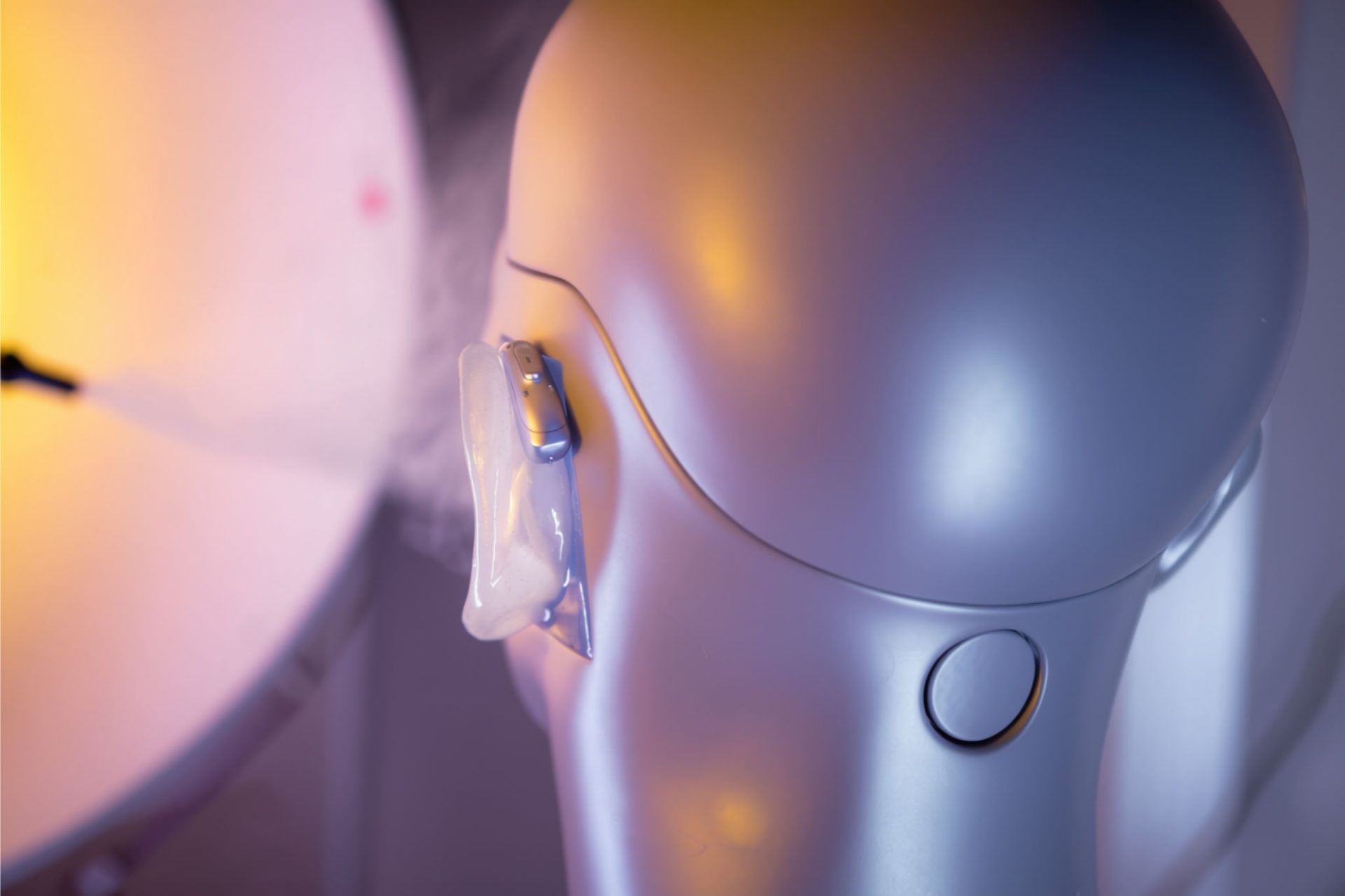 Head and torso simulator in a wind tunnel at PARC Stäfa, Switzerland, used to evaluate how WindBlock 2.0 in Phonak Audéo EON hearing aids supports comfort, natural sound quality and clearer speech in wind.