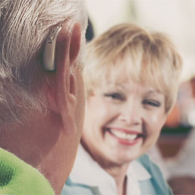 Hörhjälpmedel för äldre med hörselnedsättning