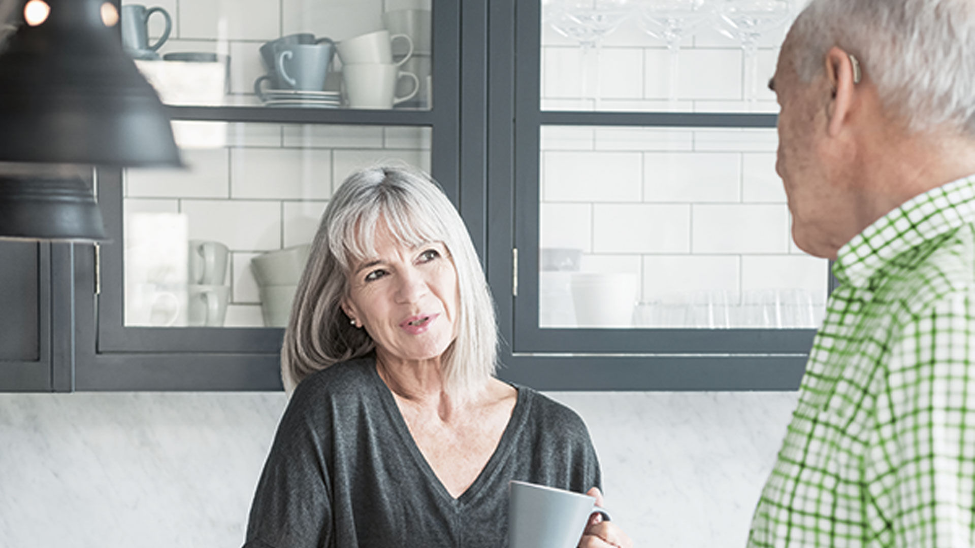 Talförstärkaren i Phonak Paradise förstärker talets höjder och gör det lättare att plocka upp svaga röster.