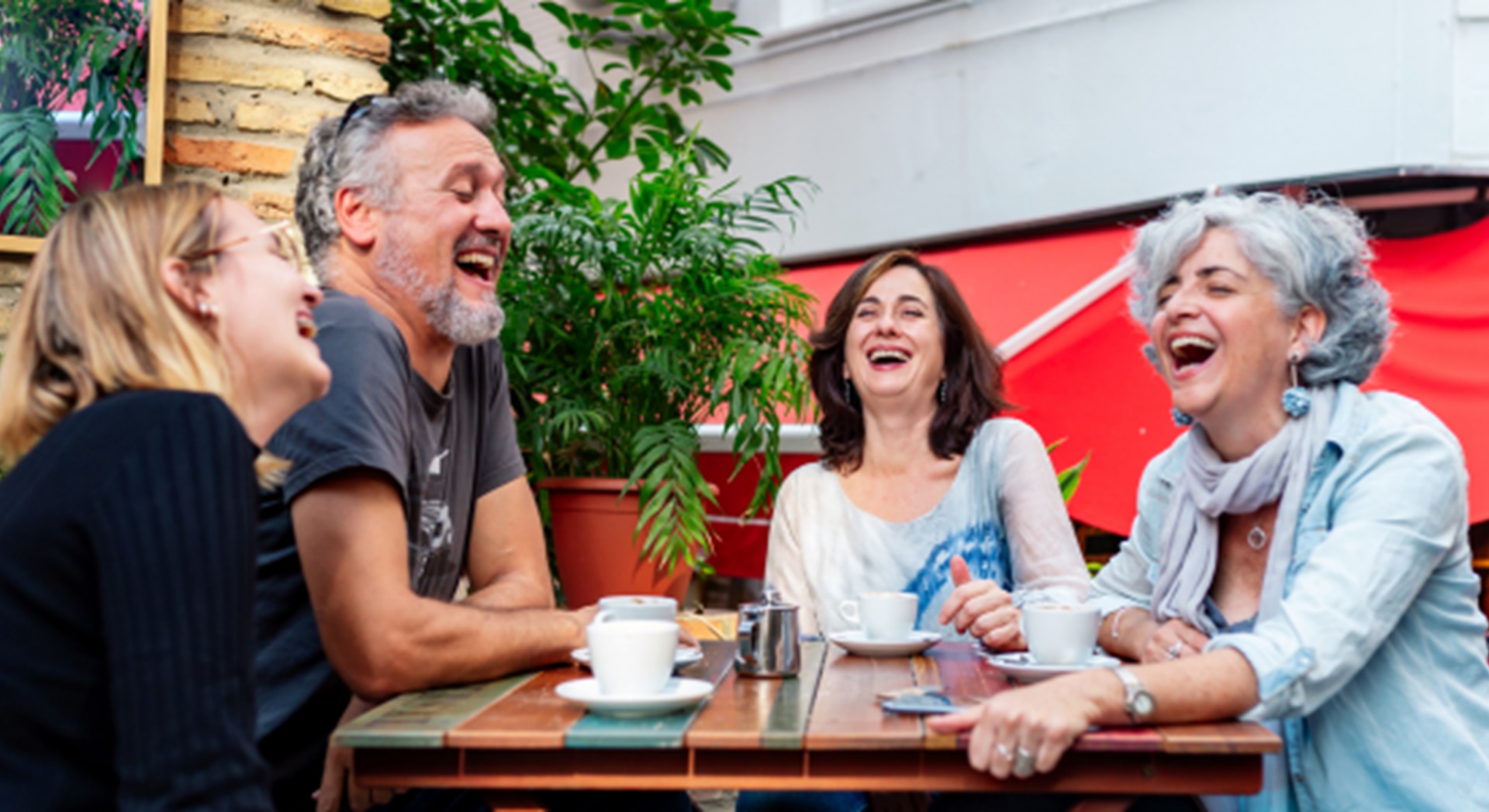 4 Ways Hearing Aids Keep You Connected